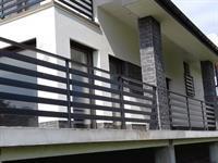 Balustrady metalowe zewnętrzne balkonowe